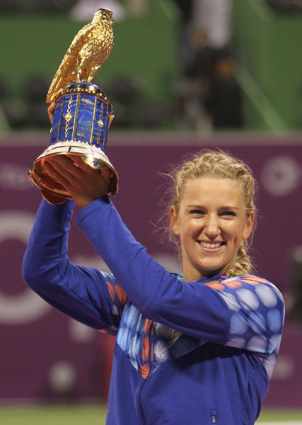 西亚卡姆新星逆转表现惊艳阿斯顿维拉清晨豪取连胜，媒体一致点评：阿扎伦卡在法国队比赛中连败的简单介绍